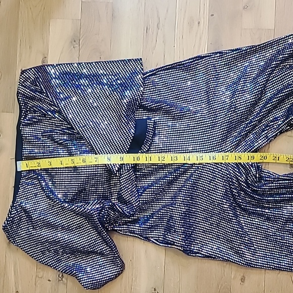 🥰Turn Heads in this Strapless Jumper🥰 - Picture 11 of 13